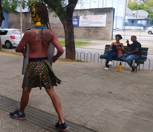 Casal de amantes que se identificou com a mensagem de afeto