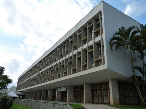 Edifício Reinaldo de Jesus Araújo, Sede dos departamentos de Solos e Engenharia Florestal