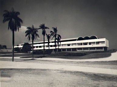 Abóbadas de arquitetos influenciados por Niemeyer, Instituto de Puericultura, Rio de Janeiro 1949-53. Jorge Machado Moreira