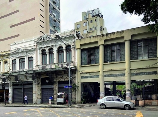 Lotes originados a partir da demolição de edificações para a abertura da avenida Norte-Sul