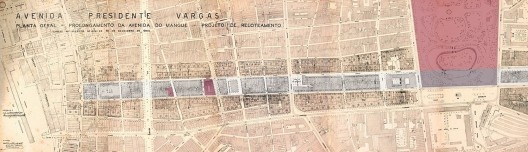 Projeto de Alinhamento n. 3481 (1940), avenida Presidente Vargas, com indicação dos bens com tombamento cancelado