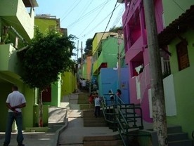 . Escadaria de acesso a Paraisópolis junto à Avenida Giovanni Gronchi, depois de recomposição realizada