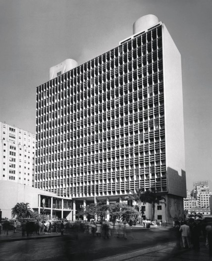 Ministério da Educação e Sa.de, Rio de Janeiro, 1937-1945. Arquitetos Lucio Costa, Jorge Machado Moreira, Affonso Eduardo Reidy, Oscar Niemeyer, Carlos Leão e Ernani Vasconcellos