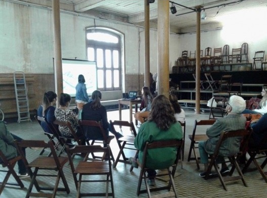 Alunos apresentam em palestras seus estudos a respeito da nova legislação urbana incidente no perímetro estudado