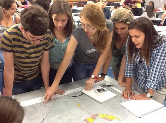 Movimento por Moradia estabelecendo sua estratégia de ação