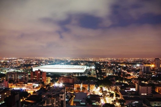 Complexo Esportivo e Cultural Clube Atlético Paranaense, Curitiba. Arquiteto Carlos Arcos
