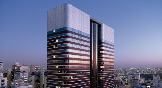Hotel Renaissance, São Paulo, 1993. Arquiteto Ruy Ohtake