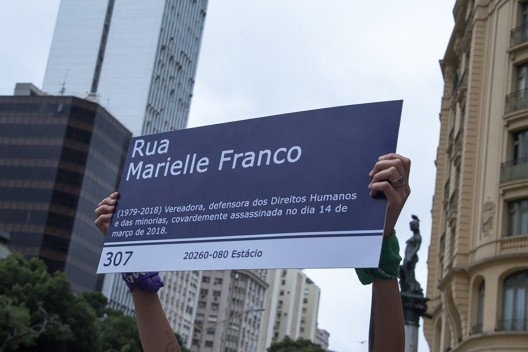 Distribuição de mil placas para Marielle