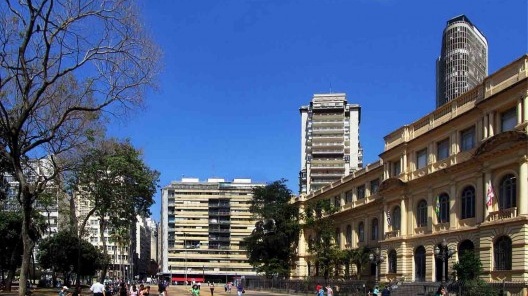 Edifício Esther e Escola Caetano de Campos (atual Secretaria Estadual da Educação), São Paulo