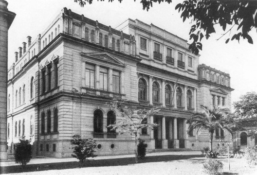 Escola Politécnica da Universidade de São Paulo, São Paulo, 1899. Arquiteto Ramos de Azevedo