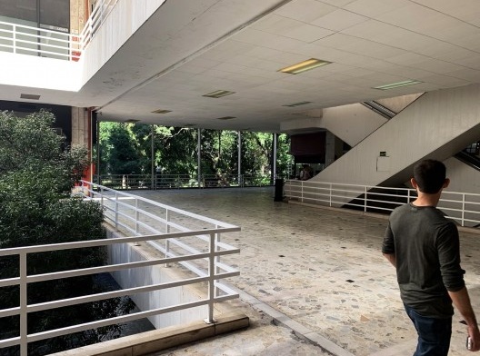 Nível térreo do Edifício Copan, seguindo a topografia do terreno