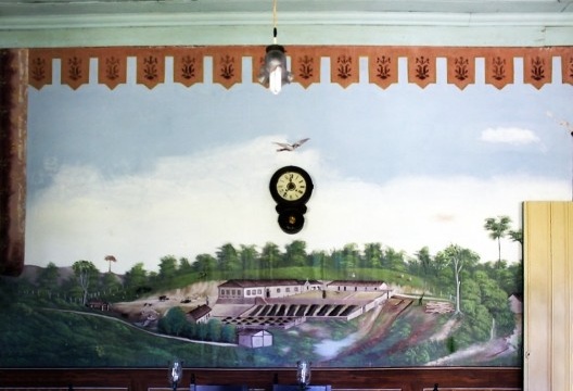 Pintura da parede do salão principal da casa