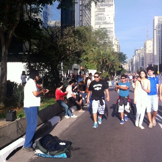 Footing no domingo, Avenida Paulista, São Paulo