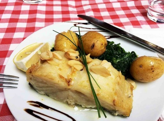 Em Lisboa, divino bacalhau em qualquer versão!