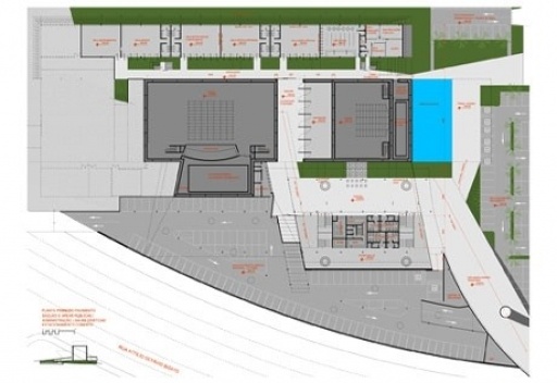 Planta primeiro pavimento - saguão e áreas públicas-administração-salas didáticas-estacionamento coberto
