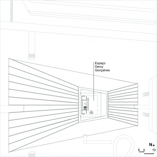 Planta baixa no nível +21,63