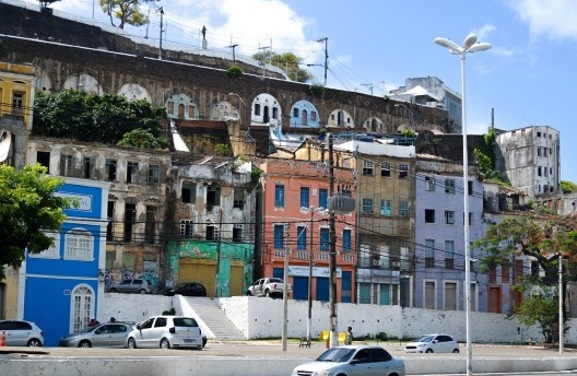 Arcos da Ladeira da Conceição da Praia vistos a partir da Avenida Lafayete Coutinho