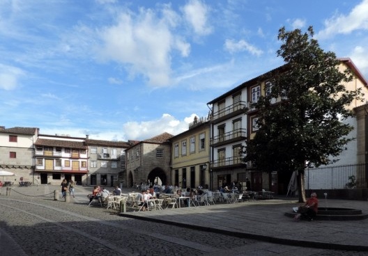 Guimarães, espaços públicos e casario reabilitados