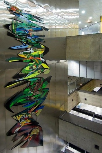 “Totem Florafauna”, de Marcos Lopes, estação de metrô Chácara Klabin, São Paulo