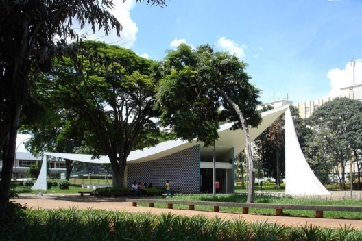 Igrejinha, Brasília. Arquiteto Oscar Niemeyer