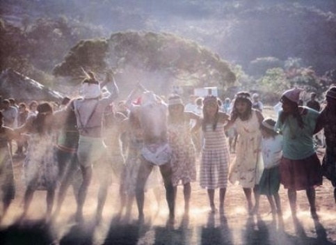 Ailton Krenak, O lugar onde a Terra descansa, 2000