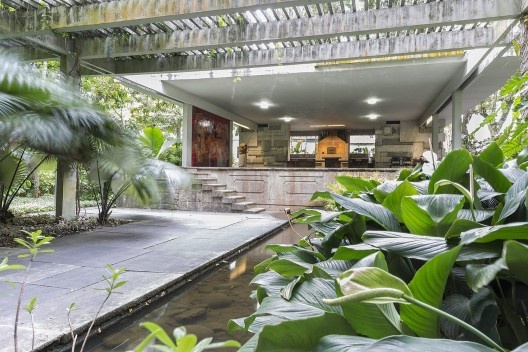 Casa de Roberto Burle Marx, cozinha de pedra, Sítio Santo Antônio da Bica, atualmente Sítio Roberto Burle Marx