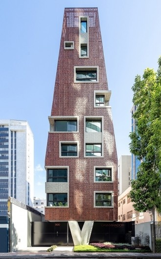 Casamirador Savassi, Belo Horizonte MG Brasil, 2021. Arquitetos Gisele Borges e Ulisses Mikhail Itokawa (autores) / Gisele Borges Arquitetura