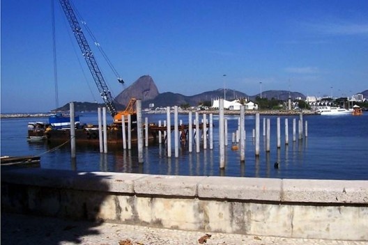 Estacas da garagem náutica, ago. 2006