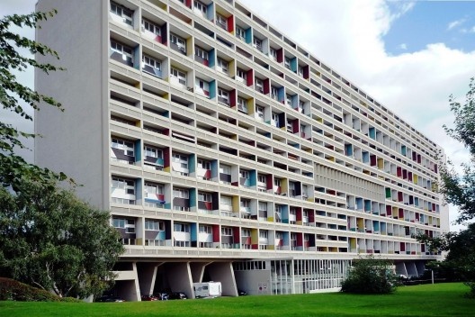 Unité d'Habitation, Berlim. Construída para a International Exhibition (Interbau) de 1957. Arquiteto Le Corbusier