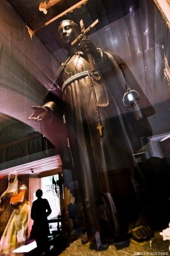 Bairro da Liberdade, São Paulo, Na Igreja dos Aflitos