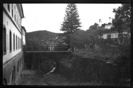 Ponte dos Contos vista do antigo horto botânico