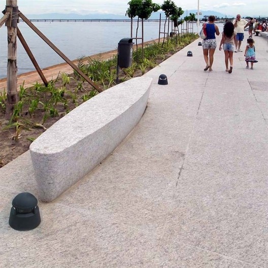 Museu do Amanhã, estreitamento dos passeios pelo espelho d’água, Rio de Janeiro. Arquiteto Santiago Calatrava