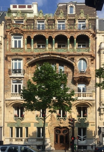 Edifício na 29 Avenue Rapp, Paris, França