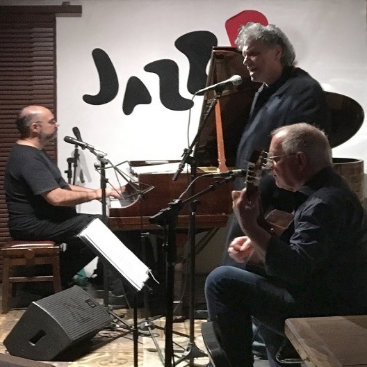 Sérgio Espíndola, Arrigo Barnabé e Paulo Braga, show no JazzB