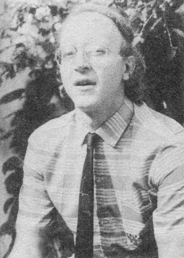 Nicolau Sevcenko, c. 1985, foto publicada na na revista Óculum n.1