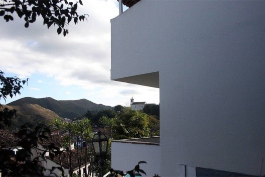 Igreja de São Francisco de Paula vista do Grande Hotel, de Oscar Niemeyer, Ouro Preto MG