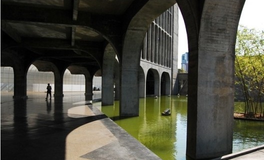 Edifício sede da FIEP/SESI/SENAI da cidade de Campina Grande - PB, construído entre 1978 e 1983 e projetado pelo arquiteto carioca Cydno Ribeiro da Silveira.