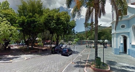 Praça Cônego Antonio Manzi, São Francisco Xavier