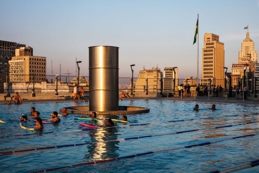 Sesc 24 de Maio, piscina da cobertura