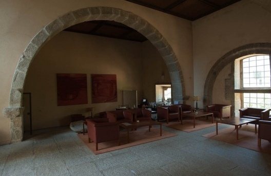 Conversão em Pousada do Monastério Cistercuense de Santa Maria do Bouro, 1989-1997. Arquiteto Eduardo Souto de Moura