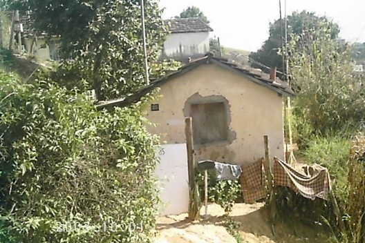 Ocupação irregular no Bairro São Francisco, em Divinópolis. Ocupação decorrente do esvaziamento da região