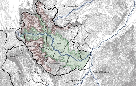 Chapada e vale da bacia do Urucuia