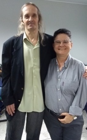 Sérgio Blank, em sua posse na Academia Espírito-Santense de Letras, 22 de julho de 2019, com Eliane Lordello