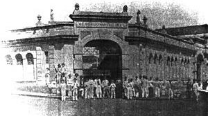 Figura 01 - Mercado Municipal do Jahu. Inaugurado em 1898, representou o rompimento do vínculo direto entre o meio urbano e o rural, constituindo-se como signo de progresso e urbanidade