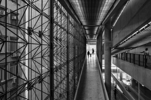 Sesc 24 de Maio, São Paulo. Arquiteto Paulo Mendes da Rocha