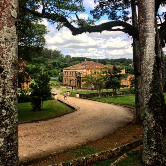 Caminho para a Casa da Guarda, na Fazenda Ipanema em Iperó SP