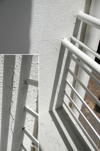 Fissuras como estas podem ser encontradas por toda a passarela