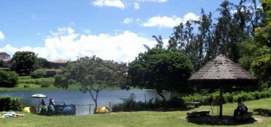 Edifício administrativo do Parque Zoobotânico Arruda Câmara, Recinto dos Falconiformes e Lago das Cinco Fontes
