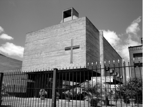 Igreja e Centro Paroquial São Bonifácio, São Paulo, 1966. Arquiteto Hans Broos