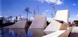 Cemitérios contemporâneos. Entre a vida e a morte